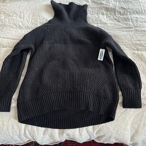 Old navy black cowl neck sweater size small